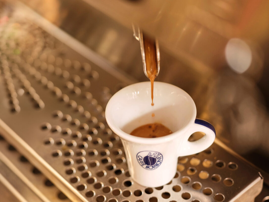 La Storia di Caffè Borbone: Il Caffè delle Origini Napoletane